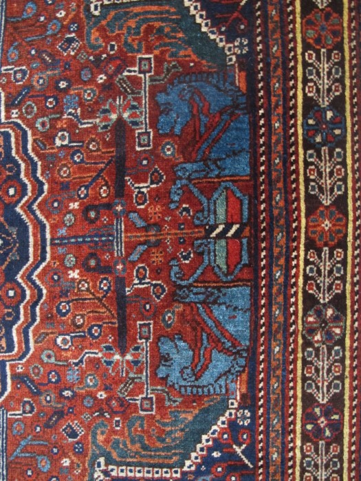 Attractive Qashqai Rug